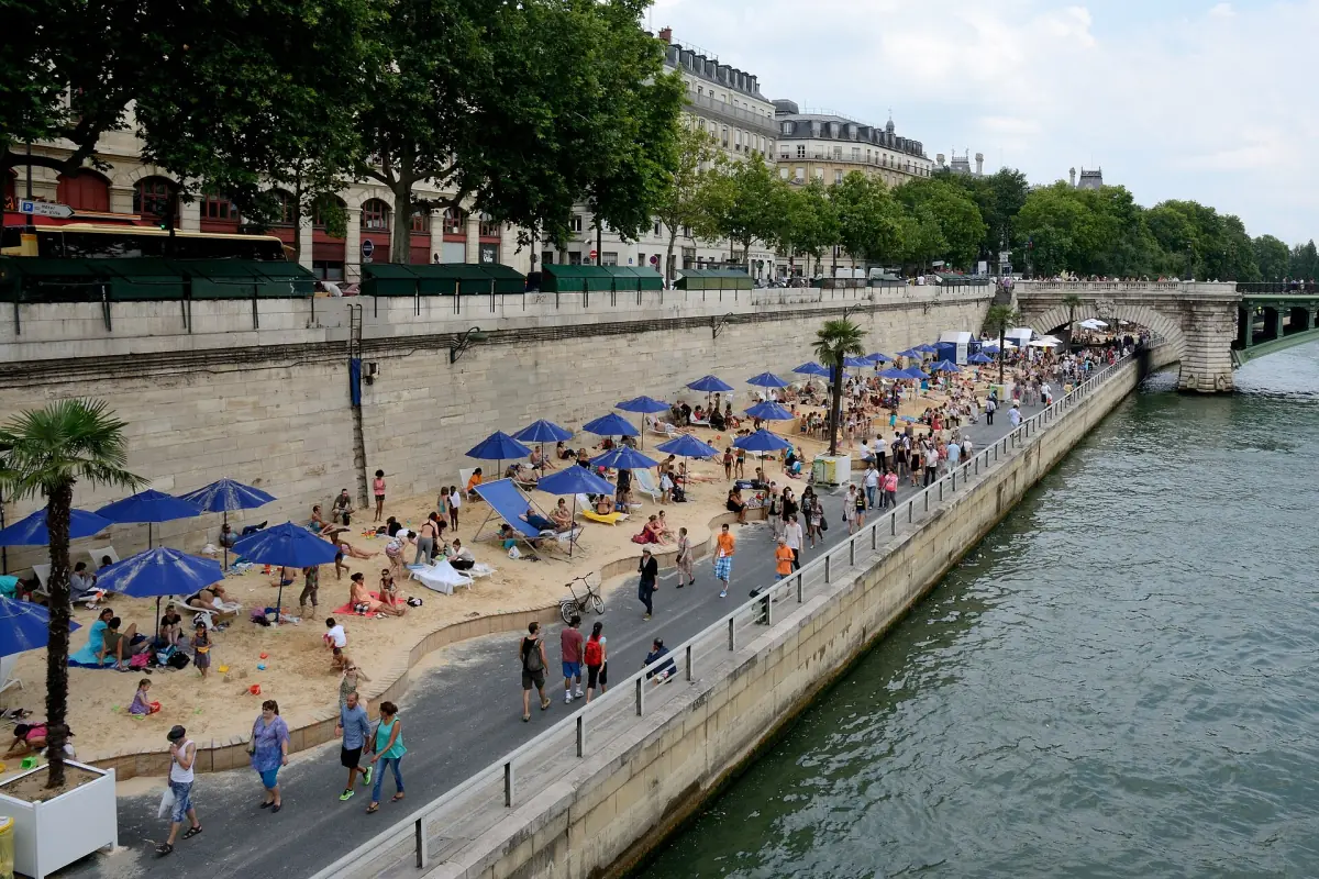 Paris Plages on the Seine riverbank