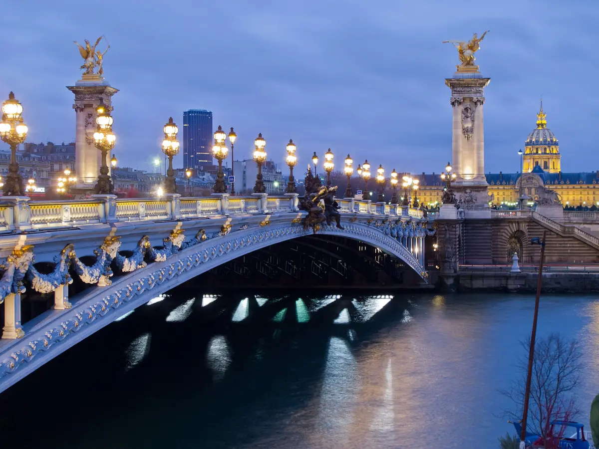 Pont Alexandre III at dusk