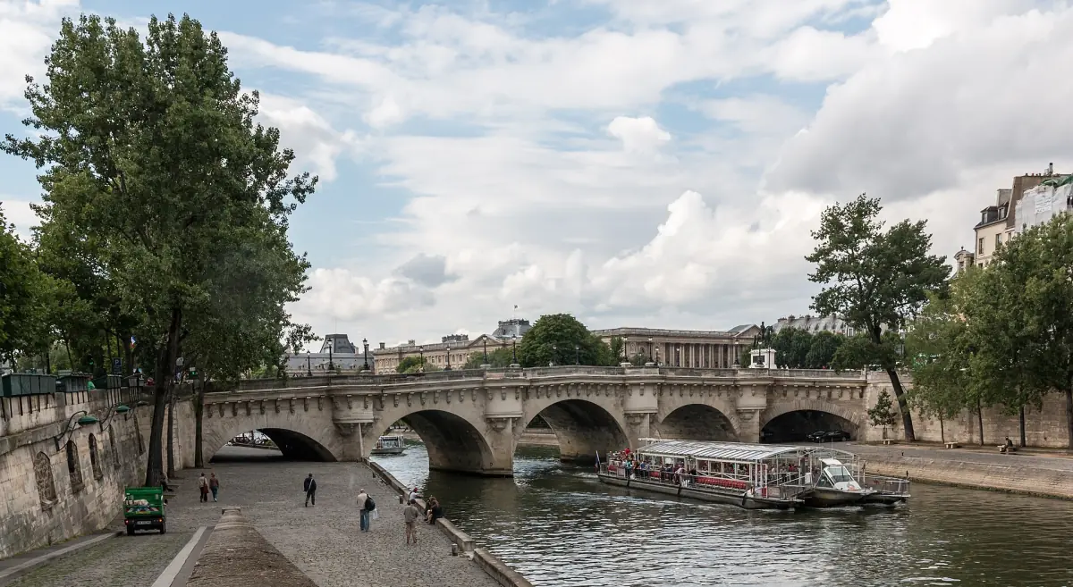 Pont Neuf, the oldest bridge in Paris