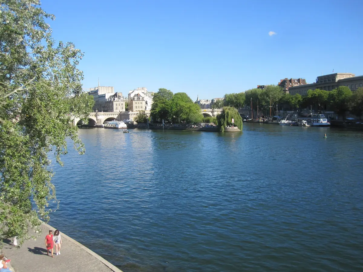 Square du Vert-Galant at the tip of Île de la Cité